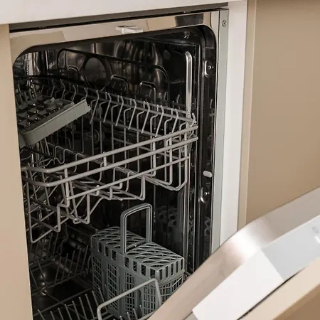 Zelazna Downtown By Bookinghost